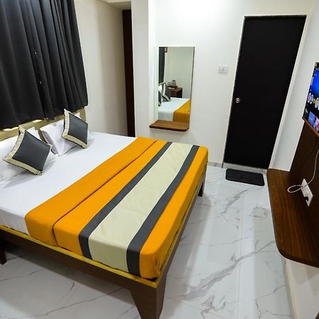 Fortuna Inn Manage By Sn Hospitality Navi Mumbai Buitenkant foto