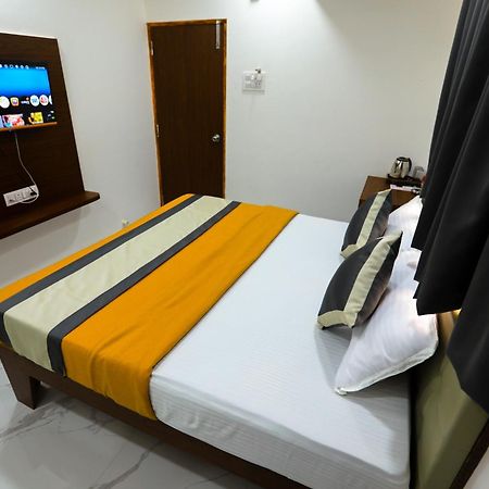 Fortuna Inn Manage By Sn Hospitality Navi Mumbai Buitenkant foto
