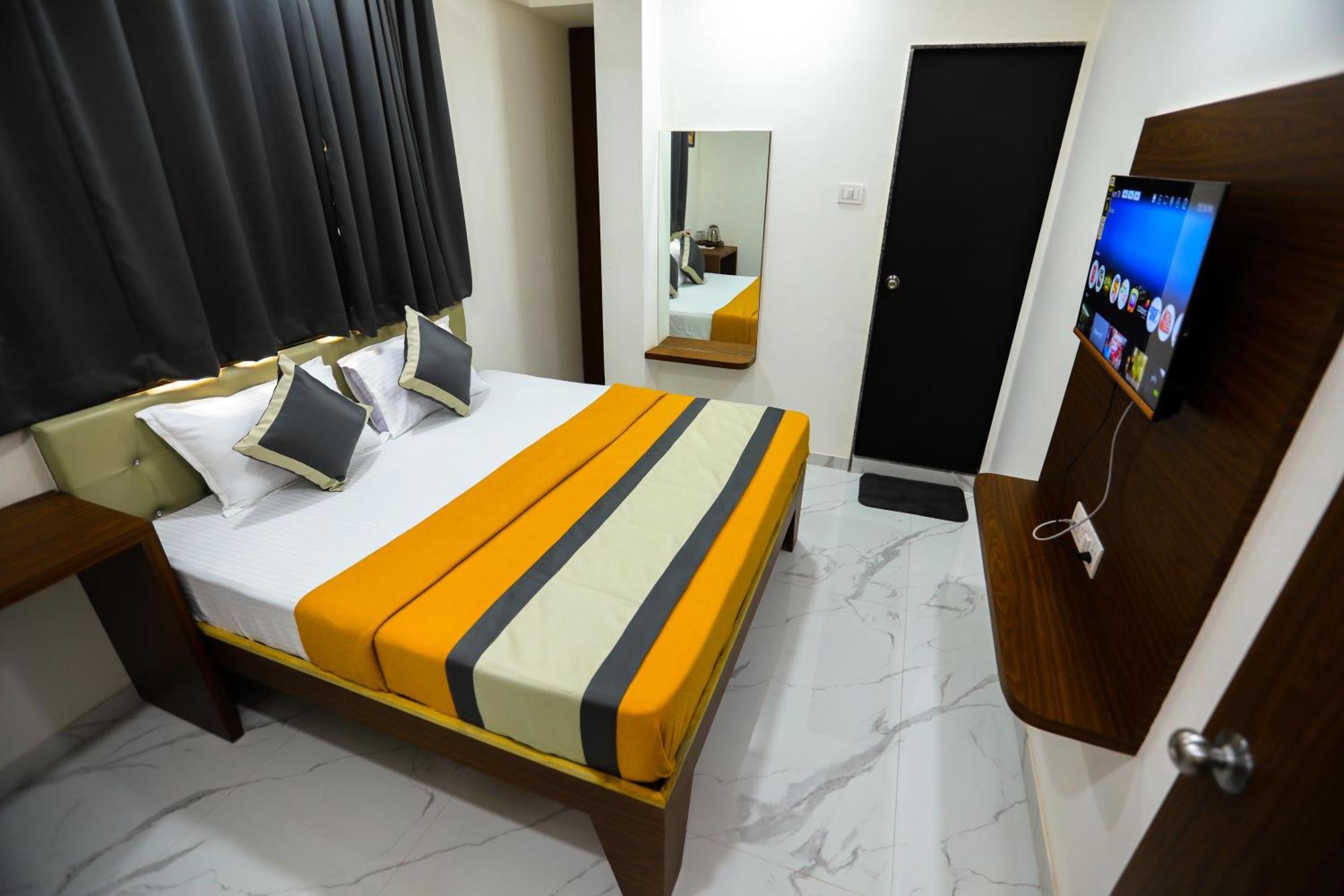 Fortuna Inn Manage By Sn Hospitality Navi Mumbai Buitenkant foto