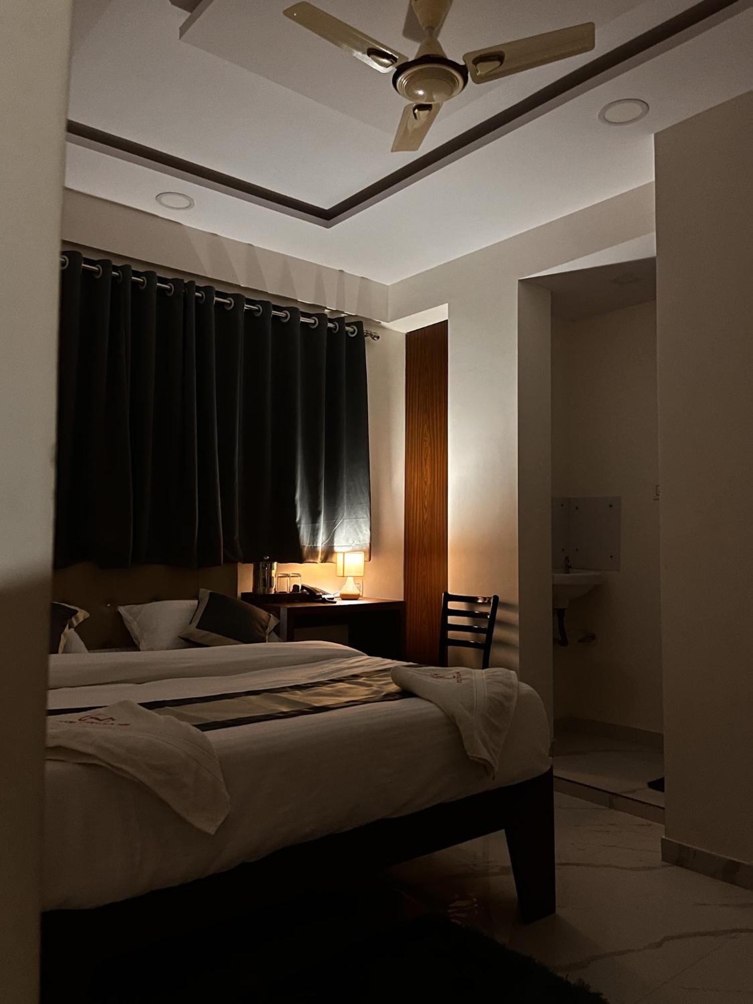 Fortuna Inn Manage By Sn Hospitality Navi Mumbai Buitenkant foto