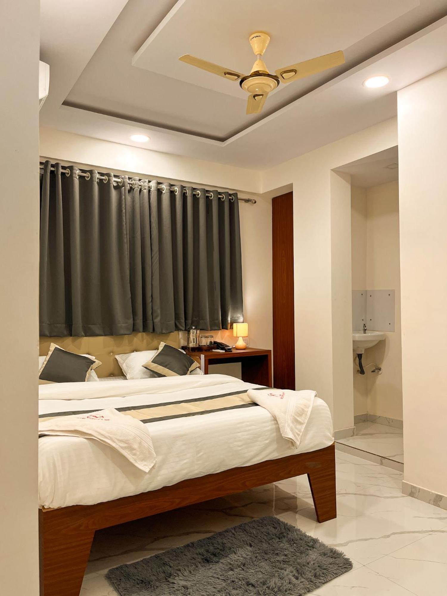 Fortuna Inn Manage By Sn Hospitality Navi Mumbai Buitenkant foto